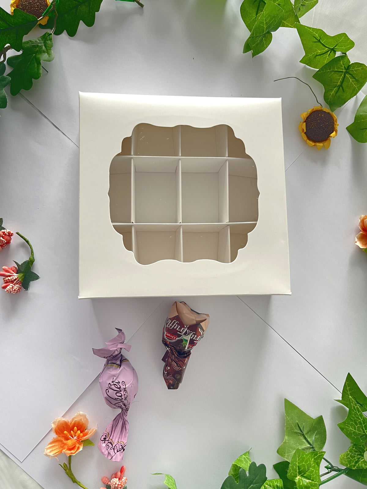 Empty Pick And MIx Box White Fancy Window